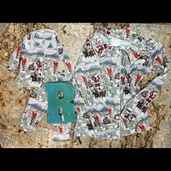 KIDS COWBOY Santa Christmas Pajamas / Family PJs - Picture 11 of 12
